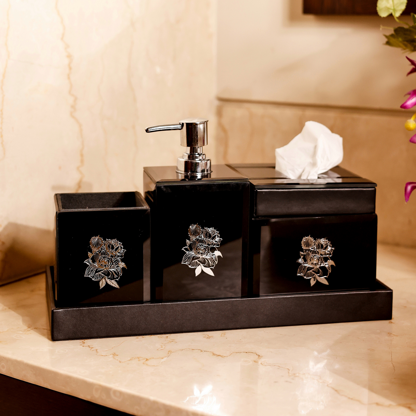 Tranquil Touch Bathroom Set (Black)