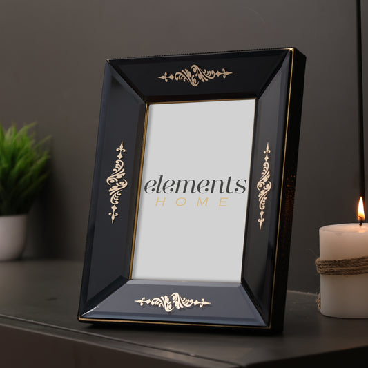 Mirrored Memories- Black